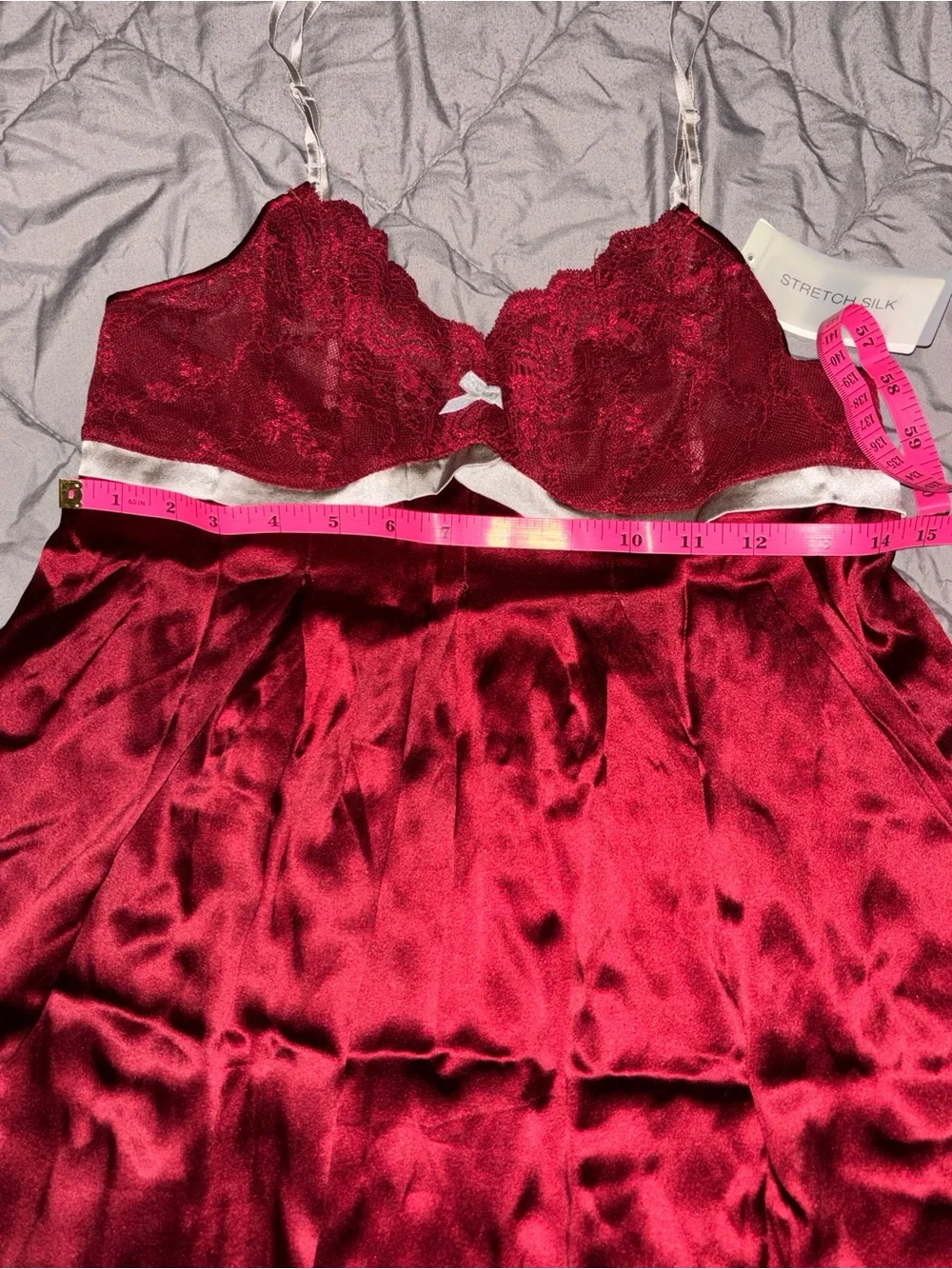 Elle Macpherson elegant red